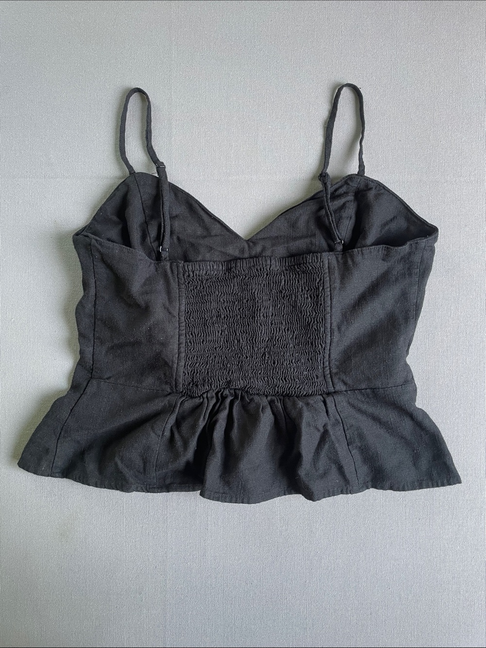 Express Cropped Tank Top - Picture 4 of 7